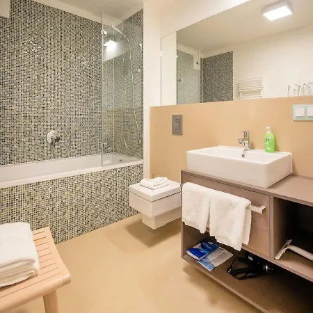 Duenenresidenz Prora - Mit Meerblick, 2 Schlafzimmern Und Balkon Np-115